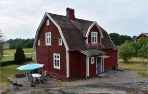 Lovely Home In Bräkne-Hoby With Wifi